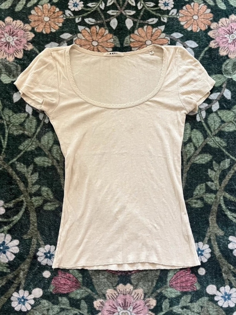 🎀 Dôen Pointelle Cap Sleeve Tee 🎀